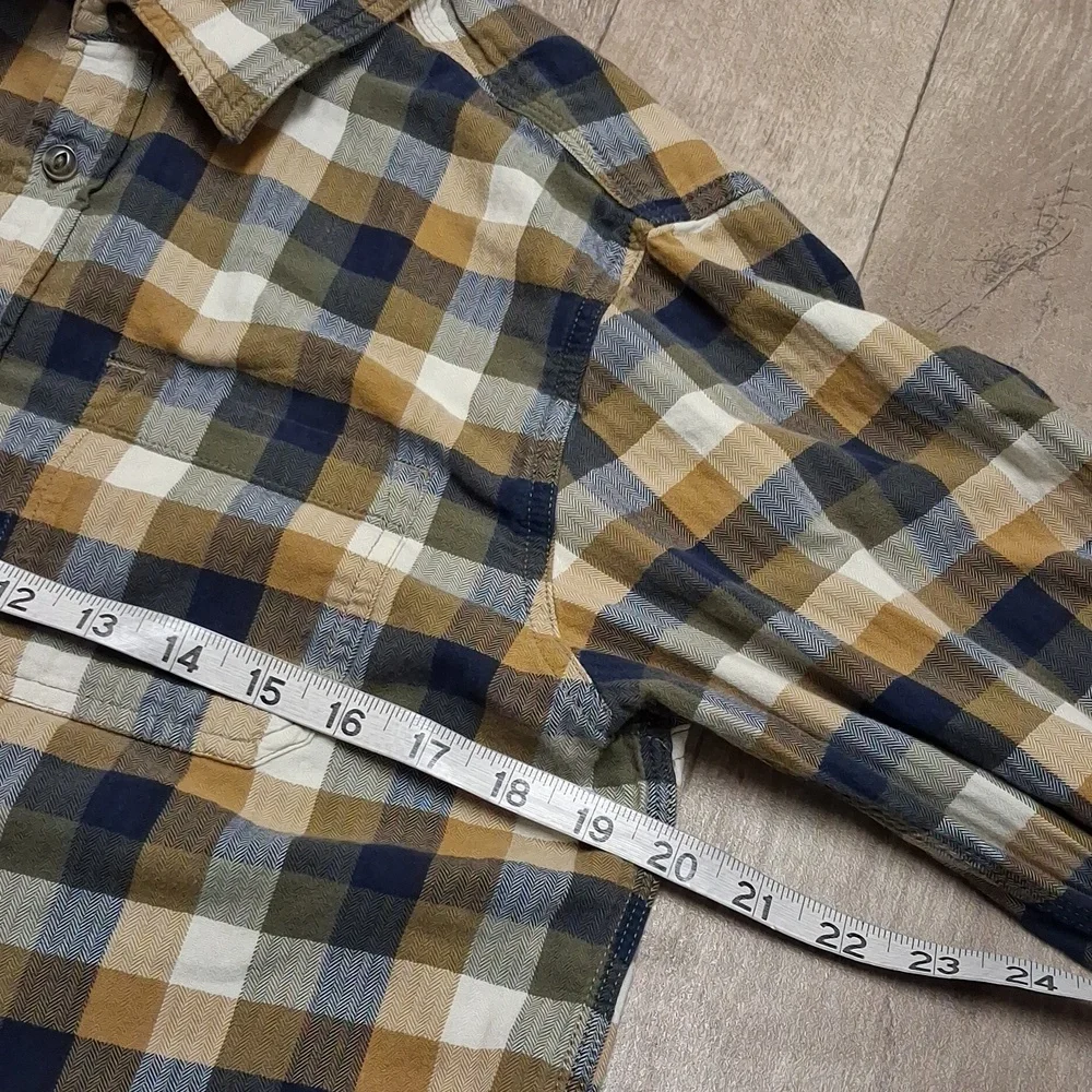 Mens The North Face Plaid Button Down Long Sleeve Shirt‎